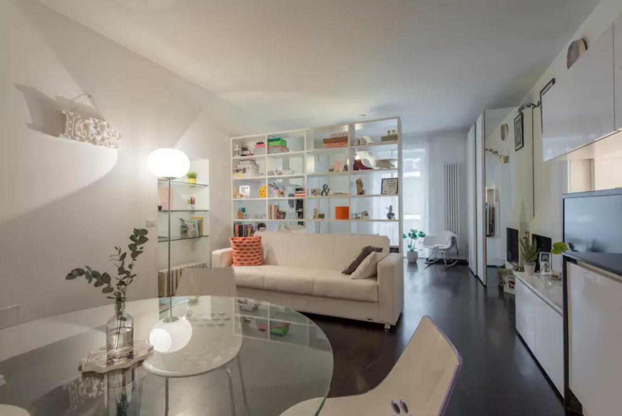 Lovely Apartment In The Heart Of Milan Milão Exterior foto